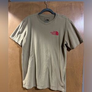Men’s north face t-shirt